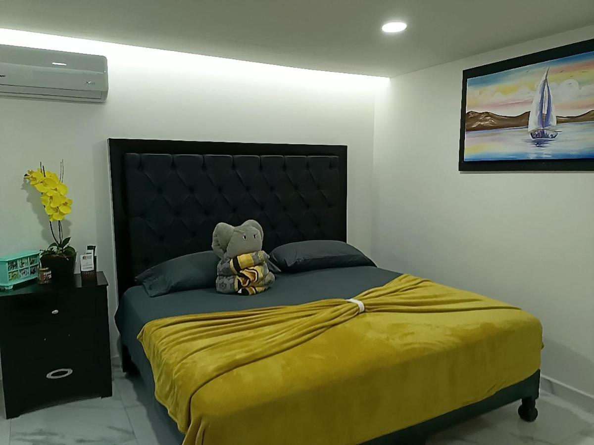 Sunset Suites Mazatlan Exterior photo